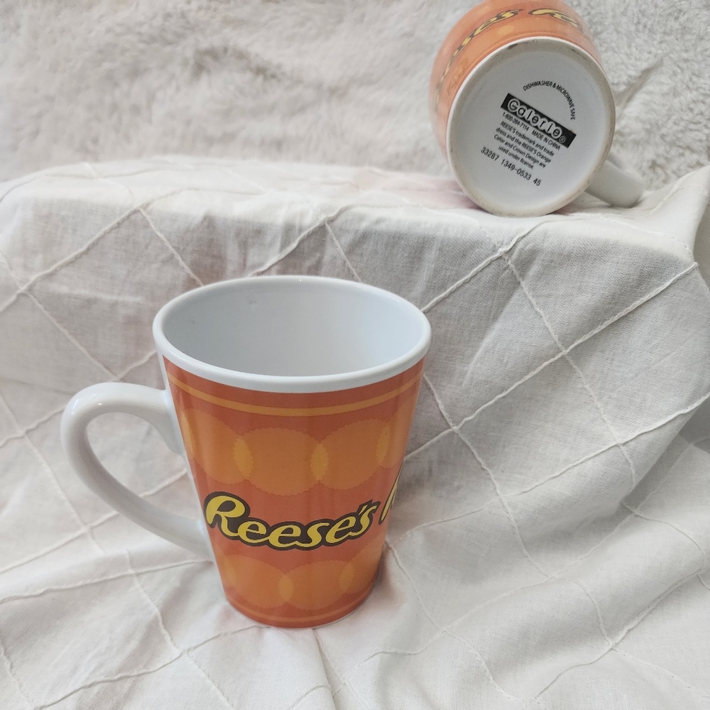 2 piece Resse's Coffee Mugs - Picture 7 of 10
